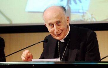 Camillo Ruini in condizioni critiche il cardinale e assistito in casa 364x230
