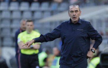 Caos Roma Lazio Sarri allattacco Se si gioca domenica alle 12 non vado fossi il presidente non presenterei la squadra 364x230