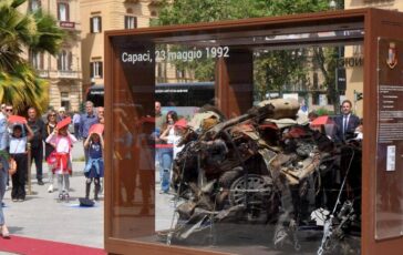 Capaci 34 anni fa la strage studenti avvocati e magistrati insieme per non dimenticare 364x230
