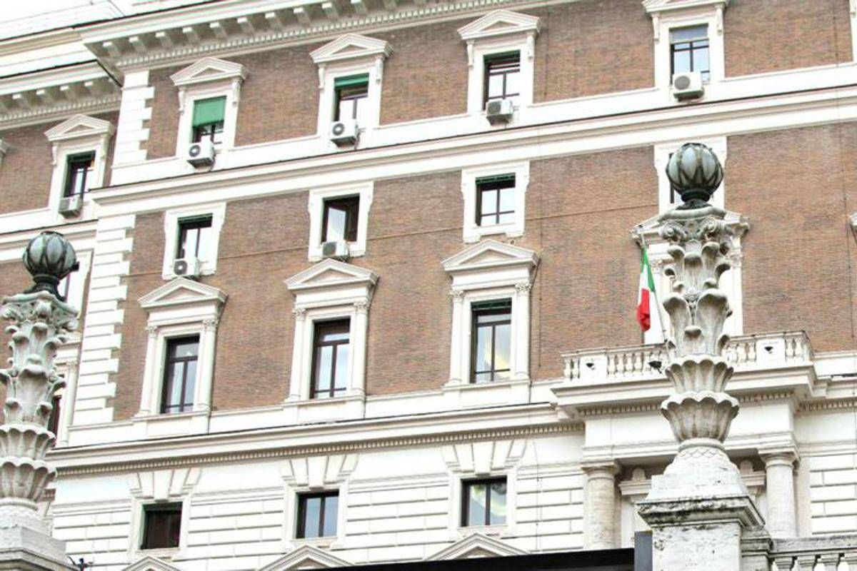Choc al Viminale, dipendente si lancia dal quarto piano e muore