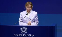 Confindustria Meloni Subito cantiere comune per riforma radicale burocrazia in Italia 265x160