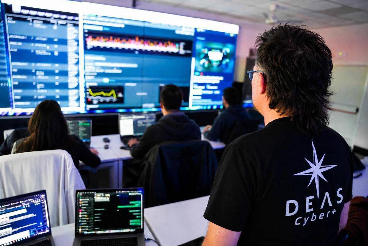 Cyber warfare e offensive security, Deas prima in Italia alla Hack The Box 2026 e tra i migliori team mondiali
