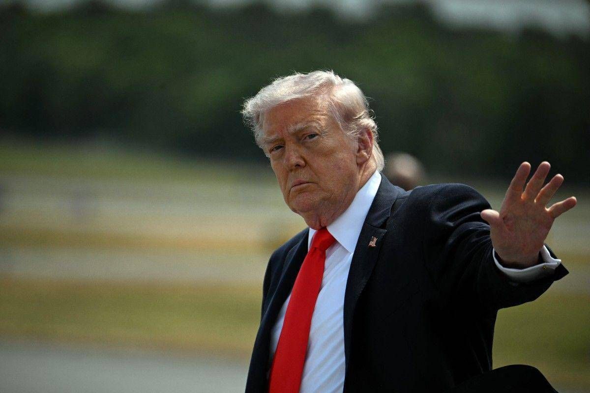 Dazi, ultimatum di Trump all'Ue: "Rispetti accordo entro 4 luglio o tariffe aumentano"