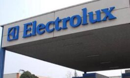 Electrolux annuncia 1.700 esuberi in Italia e chiude lo stabilimento di Cerreto dEsi 265x160