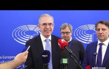 Euro digitale Falcone FI Moneta del futuro vantaggi per cittadini e commercianti 364x230