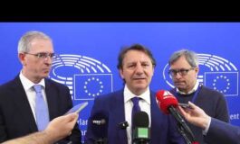Euro digitale Tridico M5S La sovranita monetaria europea da concorrenza a Visa Mastercard 265x160