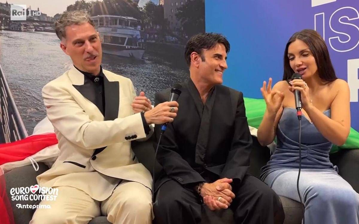 Eurovision, l'emozione di Sal Da Vinci e l'augurio di Conti: "Vinci, sono i mondiali di canto"