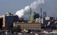 ex ilva taranto incendio sullescavatore operaio scappa e riporta fratture multiple 2