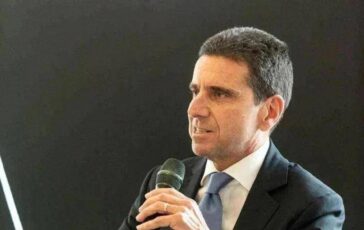 Ffm Bozzetti Orgogliosi di ospitare Mondiali hockey su ghiaccio femminile in 2027﻿ 364x230