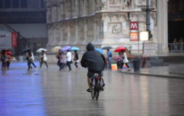 Fine del caldo africano ma scatta lallarme meteo 48 ore di temporali violenti sullItalia 364x230
