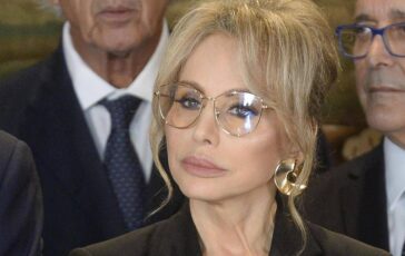 Forza Italia Marina Berlusconi non da linea partito e si confronta con Tajani tesoriere Roscioli richiama campani a unita 364x230