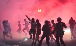 Francia scontri dopo la vittoria del Psg in Champions oltre 280 arresti a Parigi 265x160