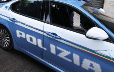Genova tenta di rapire bimbo di 6 mesi afferrandolo per collo fermato 30enne 364x230