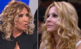 Gf Vip Selvaggia Lucarelli Adriana Volpe la comodina della casa 265x160