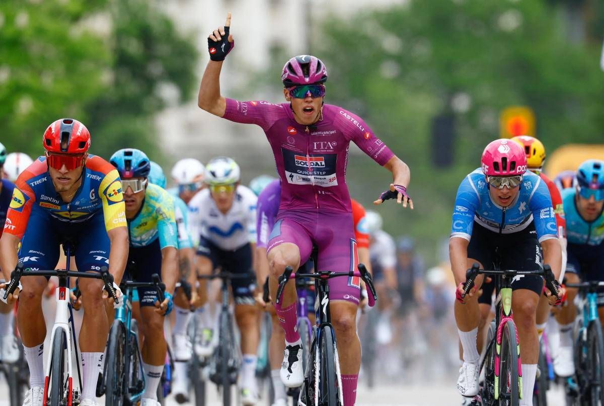 Giro d'Italia, Magnier vince terza tappa a Sofia. Silva resta in maglia rosa