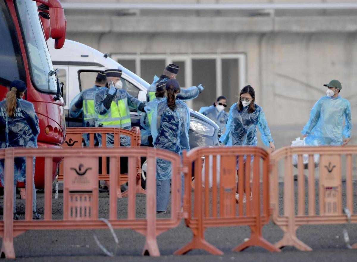 Hantavirus, la circolare del ministero della Salute: quarantena, contagi e mascherine. Ecco cosa prevede