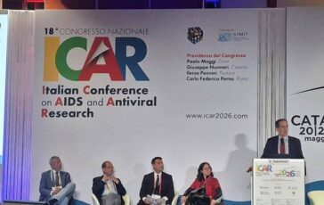 Hiv e adolescenti lallarme degli infettivologi Cala la percezione del rischio e cresce lurgenza di prevenzione ed educazione sessuo affettiva 364x230