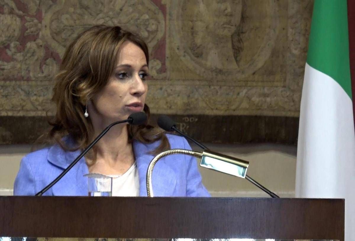 Iannarelli (Fdi): "La pedagogia di Stato vuole spegnere la responsabilità dei genitori"