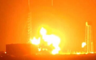 Il razzo di Blue Origin esplode durante il test sulla piattaforma di lancio Bezos Personale al sicuro 364x230