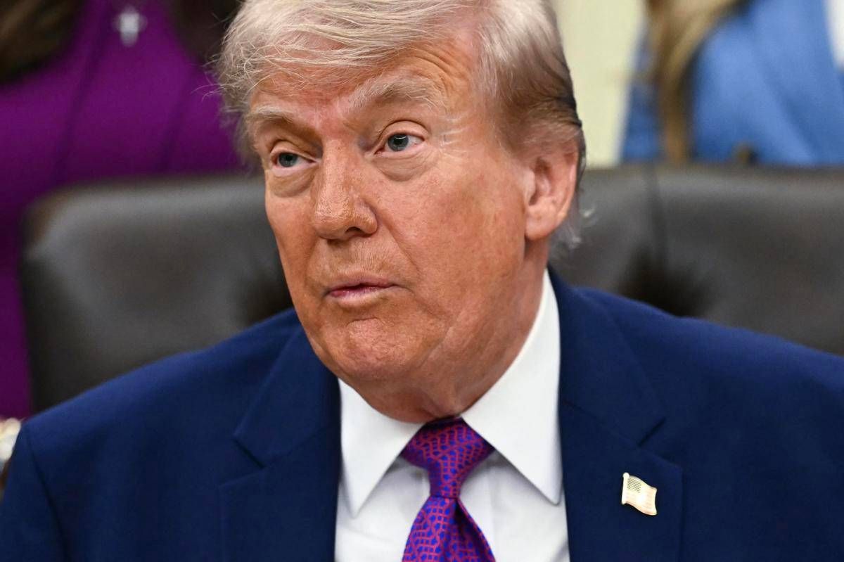 Iran-Usa, Trump: "La tregua è appesa a un filo"