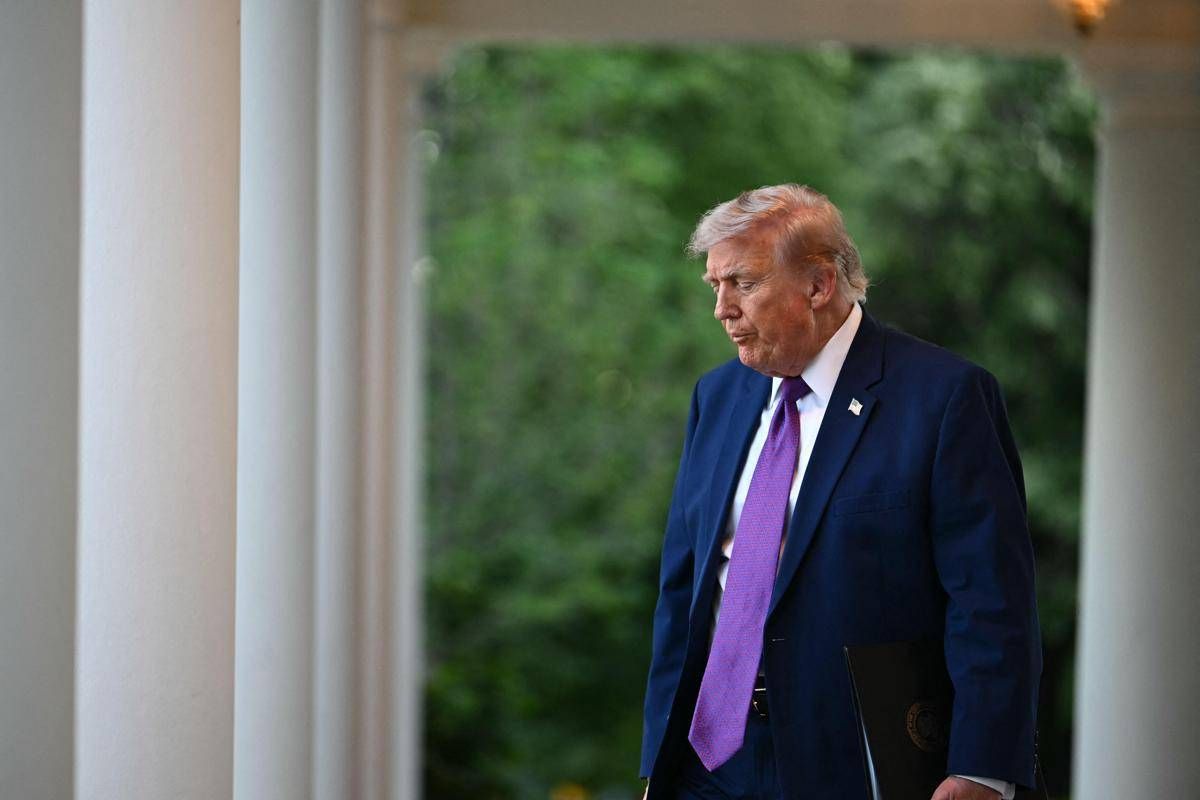 "Iran ha missili in abbondanza", intelligence Usa smentisce Trump