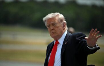 Iran pronto a discutere di Hormuz Trump boccia la nuova proposta Non basta 364x230