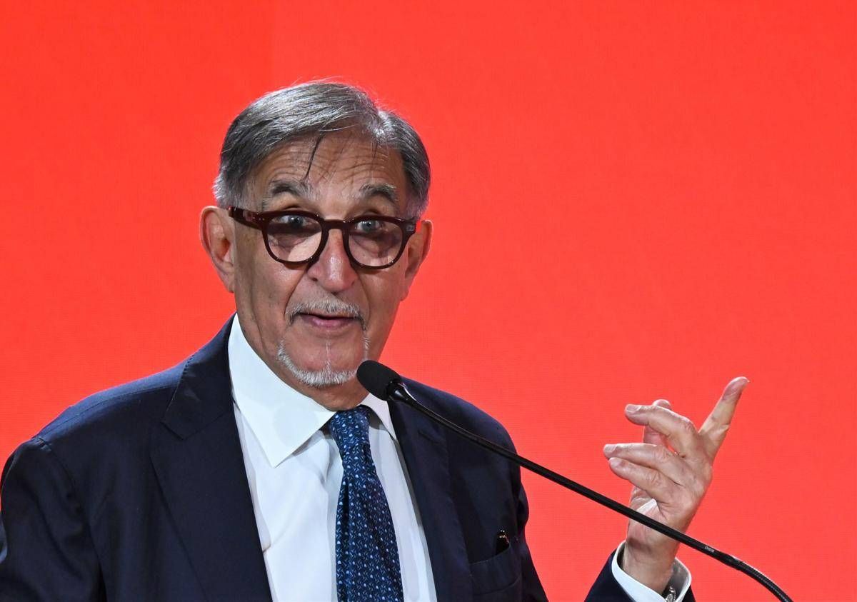 La Russa: "Fiducia da mondo economico, spero peggio stia passando"