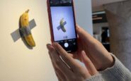 la banana di cattelan sparisce ancora rubata dal museo pompidou metz in francia 2