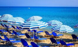 Labbronzatura E fuori moda il medico estetico Un trend che fa bene alla pelle e alla salute 265x160