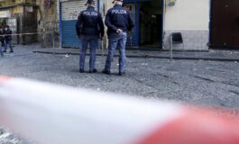 Lite tra ragazzini in centro a Napoli accoltellato 14enne 15enne fermato per tantato omicidio 265x160