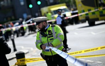 Londra incendio doloso in ex sinagoga indaga lantiterrorismo. Vertice a Downing Street su antisemitismo 364x230