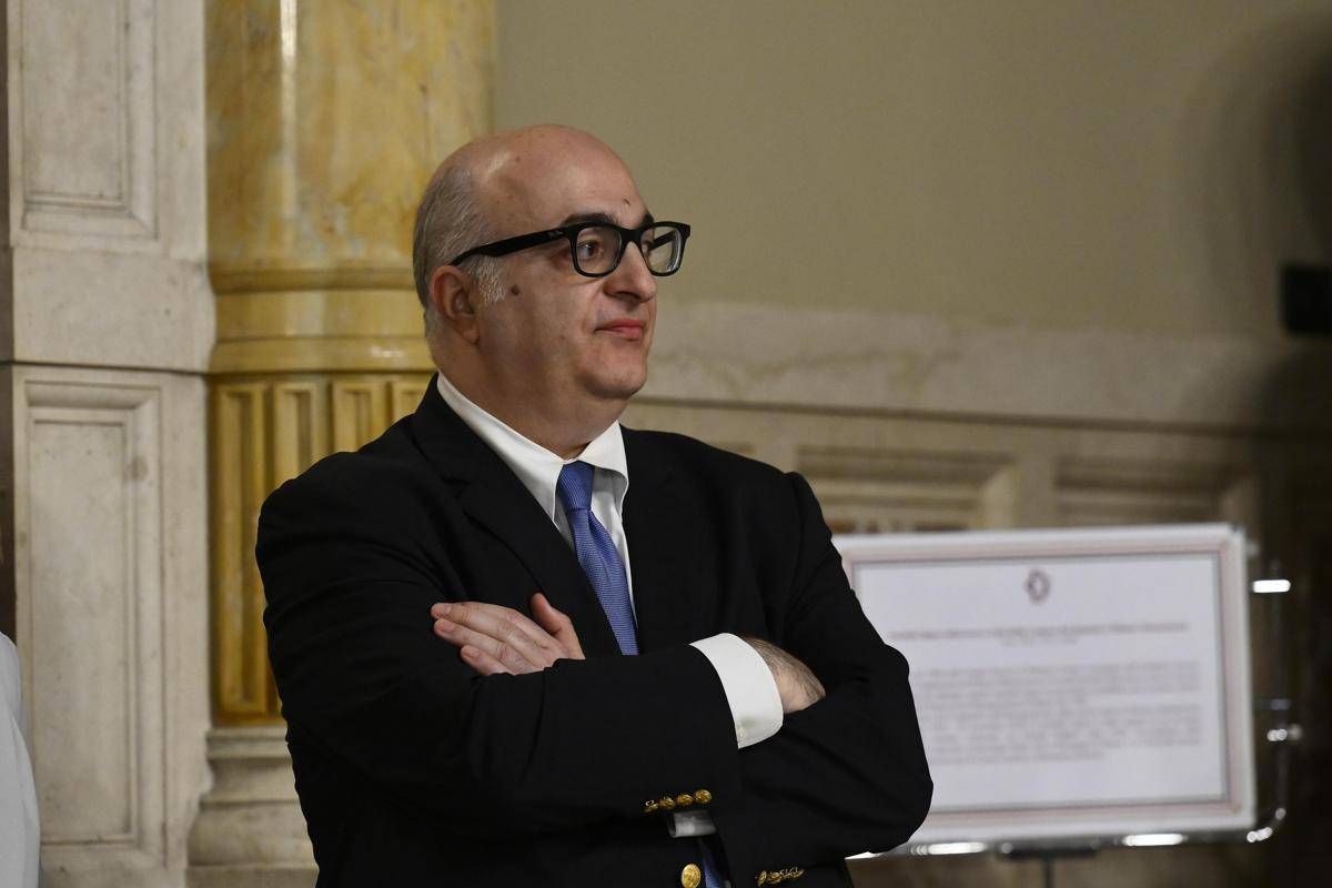 Mario Sechi sotto tutela per le minacce degli anarchici