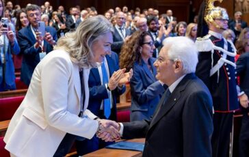 Mattarella Infermieri esercito del bene. Lavoro infermieri saldo punto riferimento per diritti sanciti da Costituzione 364x230