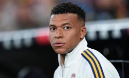 Mbappe la vacanza in Sardegna fa infuriare i tifosi del Real Vattene 265x160