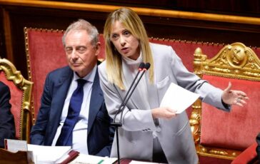 Meloni sfida le opposizioni Quadro complesso porte aperte a chi vuole il confronto 364x230