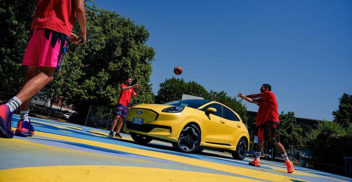 Milano nuovo campetto sportivo in piazza Paci alla Barona