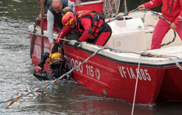 Minivan finisce in un canale tre morti a Chioggia 364x230