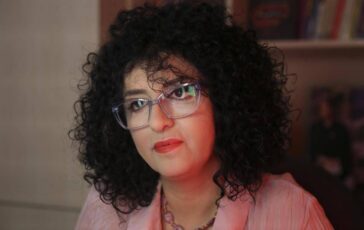 Narges Mohammadi dimessa lo staff medico Servono cure e riposo carcere sarebbe condanna a morte 364x230