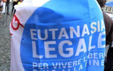 Nuovo suicidio assistito in Italia in Lombardia muore 55enne affetto da sclerosi multipla 364x230
