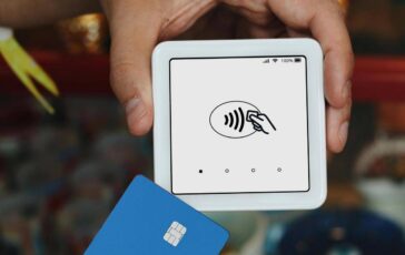 pagamenti sumup in partnership con bancomat per accettare tutte le carte di debito 2