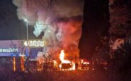 palermo incendio in azienda di noleggio auto a fuoco una decina di mezzi 2