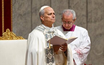 Papa La Chiesa denuncia male in ogni forma. Le parole dopo il nuovo attacco di Trump 364x230