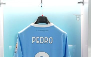 poster pedro addio alla lazio giorno triste un onore vestire questa maglia