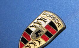 Porsche chiude tre filiali e taglia oltre 500 posti di lavoro 265x160