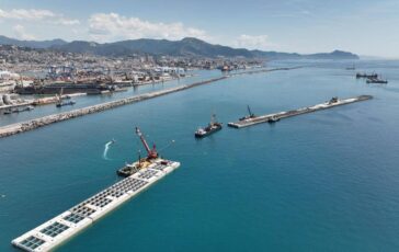 Porti Webuild nuova diga foranea di Genova affondato il 22° cassone 364x230