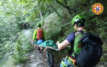 Precipita in un dirupo e finisce nel torrente morto escursionista 364x230