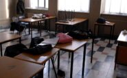 prof aggredito da 11enne sul casco del ragazzo le scritte sulle stragi usa 2