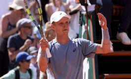 Roland Garros Cina De Jong e lo strano ritardo per linizio del match cose successo a Parigi 265x160