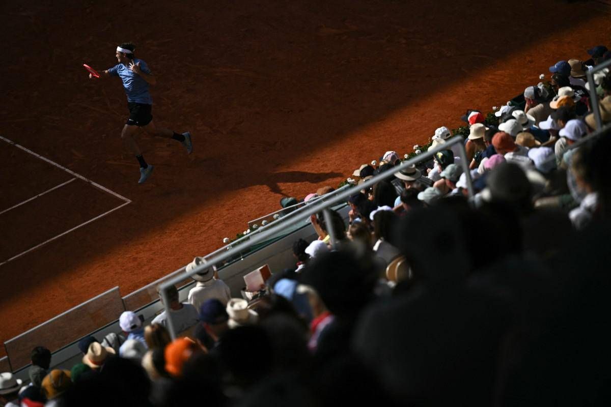 Roland Garros, è tornato il coro che 'disturba' i tennisti: "Olè"