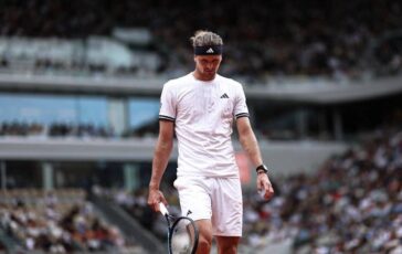 Roland Garros piove e Zverev vuole chiusura del tetto Cosa aspettate 364x230